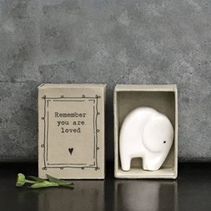 0022a-619 Little elephant